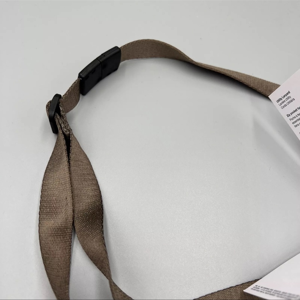 Jordan Utility Lanyard, Unisex Crossbody Bag W/ Zip Pocket & Adjustable Straps - Picture 5 of 10